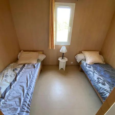 Chalet Au Bord De L’eau *