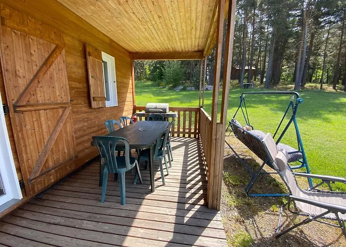 Au Bord De L’eau Chalet Lapte